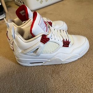 Air Jordan 4 Retro 'Red Metallic'